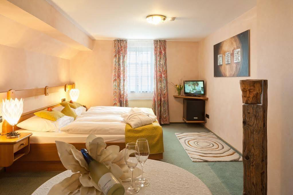 Landhotel Sonnenhof Siebeldingen Exterior photo